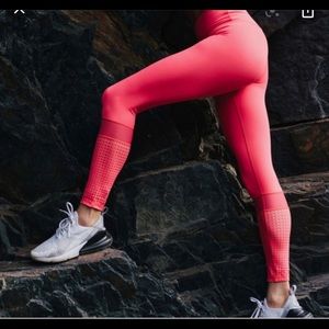 Zyia Sunset Block Chill Light n Tight 7/8 leggings